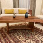 طاولة قهوة مستطيلة من الخشب الطبيعي بحواف حية (Live Edge Coffee Table)