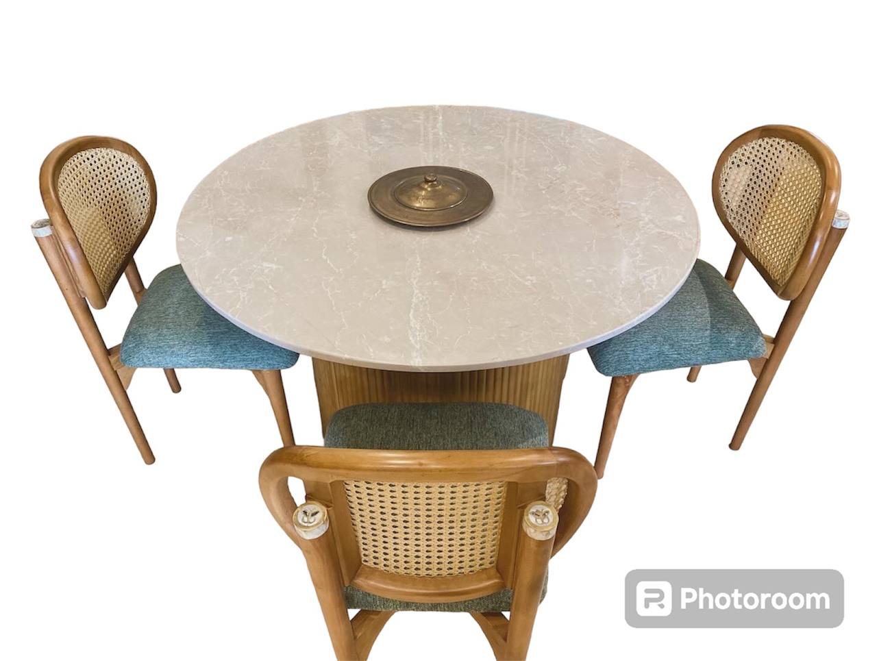 5911131217556783869 طقم طاولة طعام دائرية رخامية مع كراسي خيزران (Round Marble Dining Set) - الصورة 1