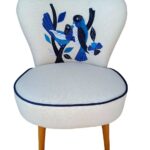 كرسي مفرد مودرن مطرز بنقش العصافير (Embroidered Accent Chair)