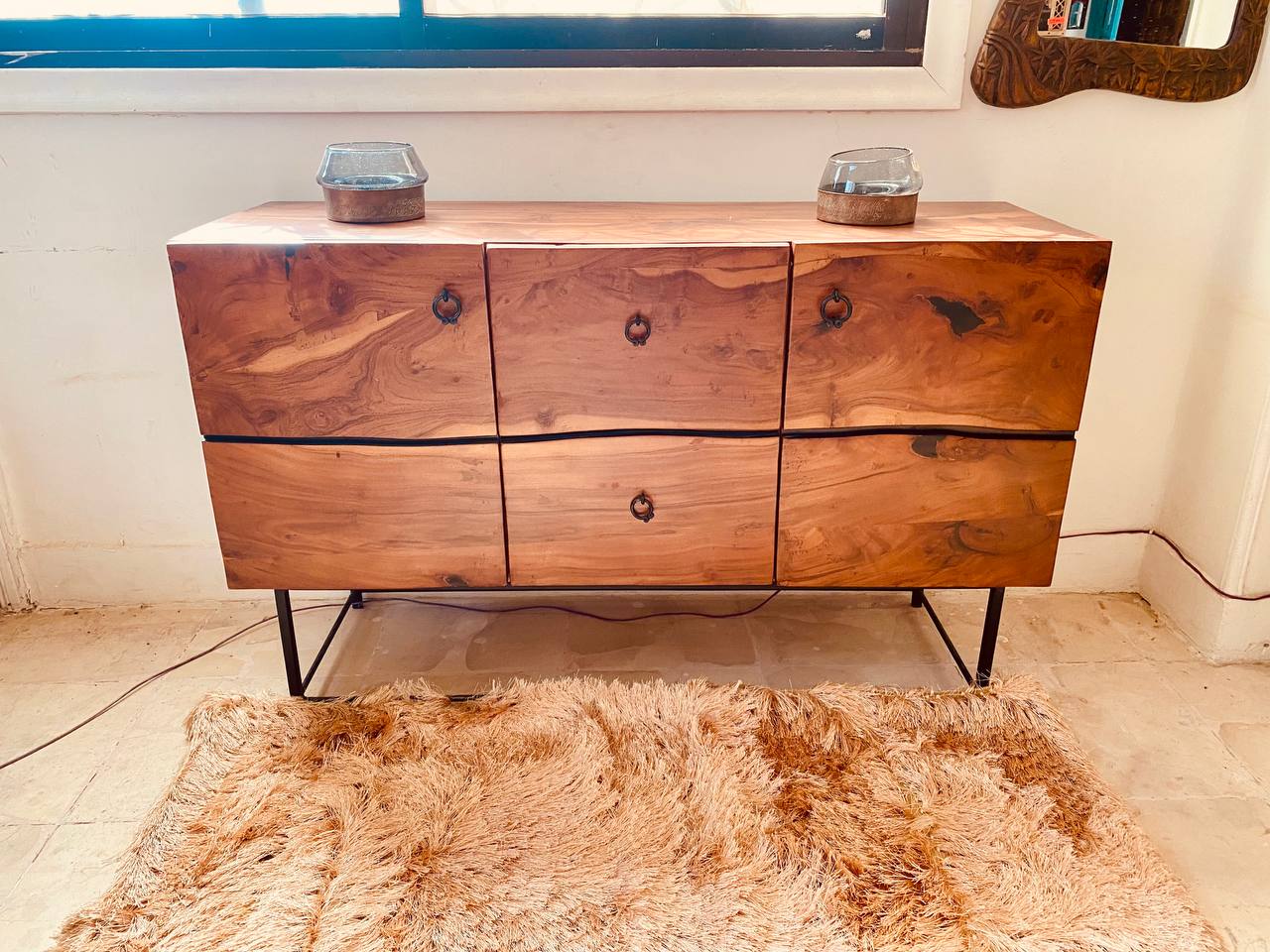 5911131217556783945 وحدة أدراج / بوفيه خشب صلب برجل معدنية (Industrial Wooden Dresser / Credenza) - الصورة 1