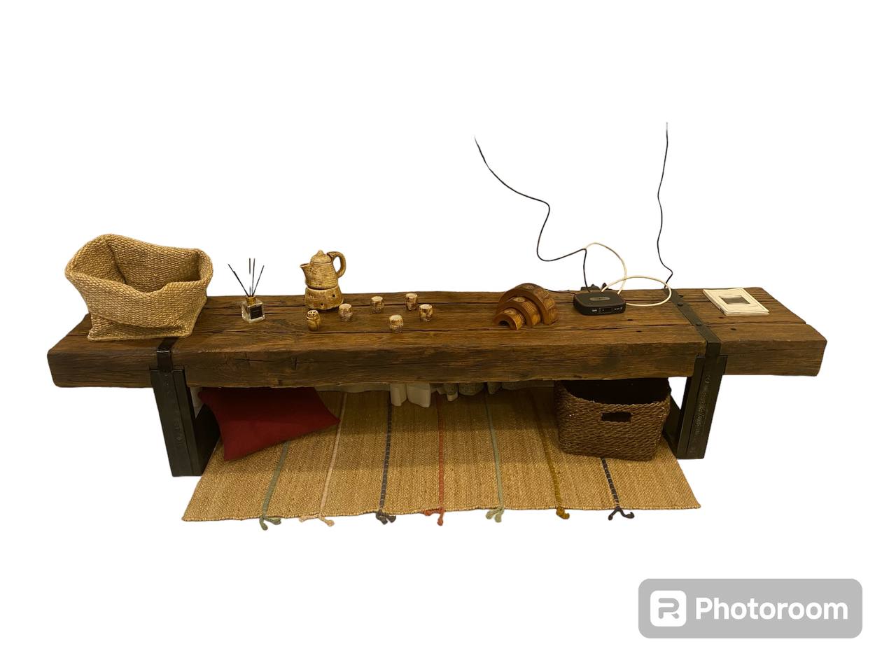 d819f087-b4ef-4f80-816c-e878e0eebbea طاولة قهوة / بوفيه خشب صلب ريفي بتطعيمات حديدية (Rustic Long Coffee Table) - الصورة 1